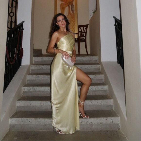 ZARA GOLD CLOSURE BOX CLUTCH - Picture 7 of 7